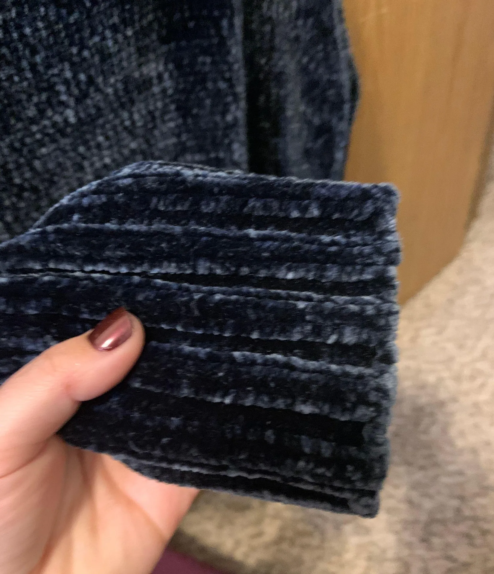 Blue Velvet Cropped Sweater Size M - Image 3