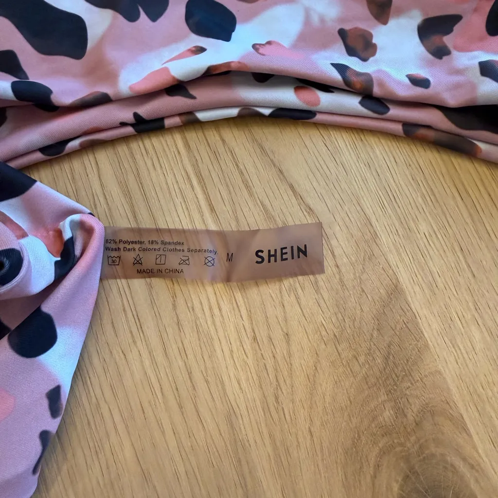 Stylish Pink Leopard Print bikini - Image 3