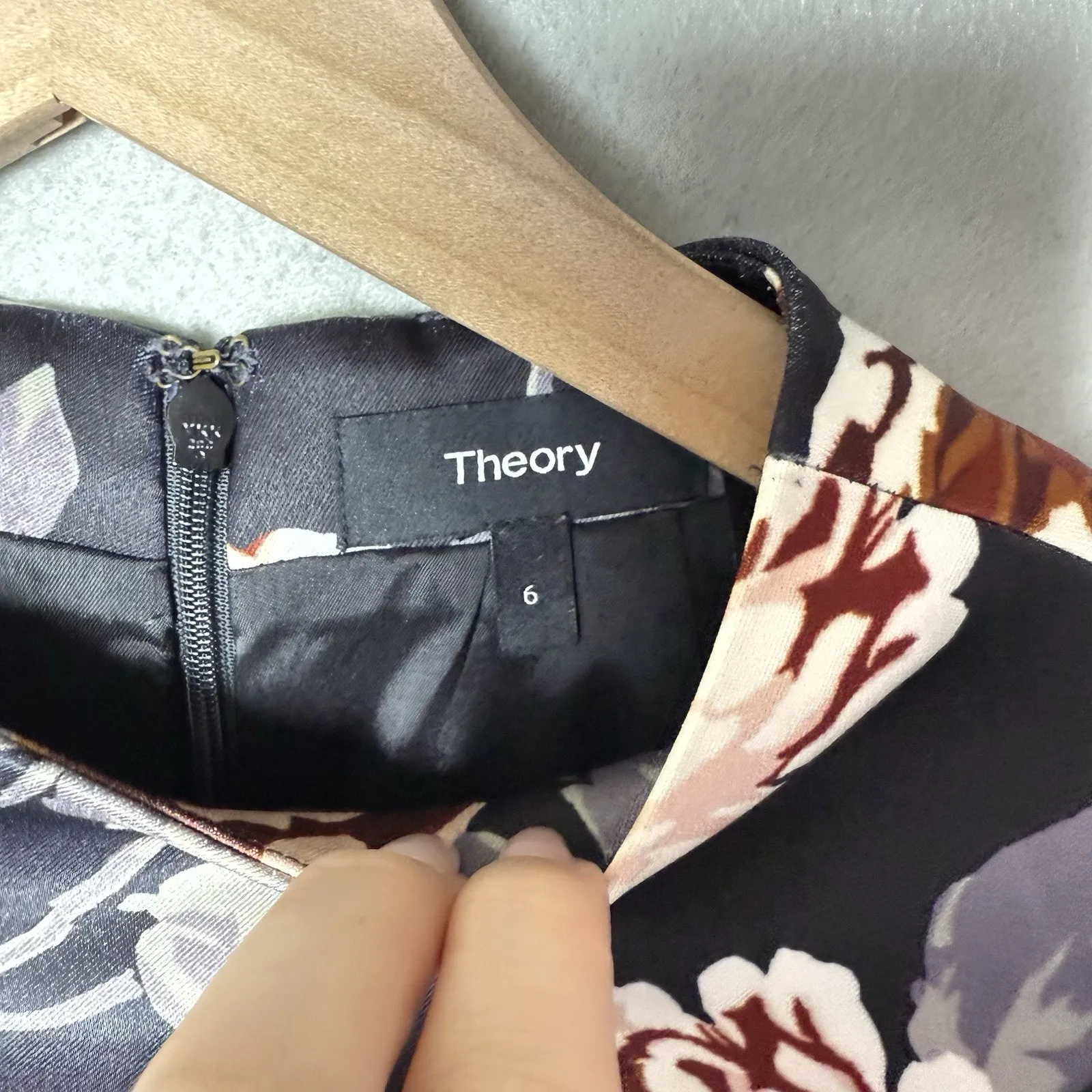 Theory Victoria Cap Sleeve Floral Print Belted Mini Dress Mock Neck Size 6 - Image 4