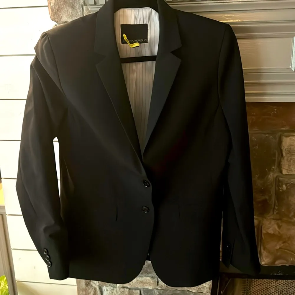 Banana Republic Long & Lean Lightweight Wool Blazer,‎ 6 - Image 2