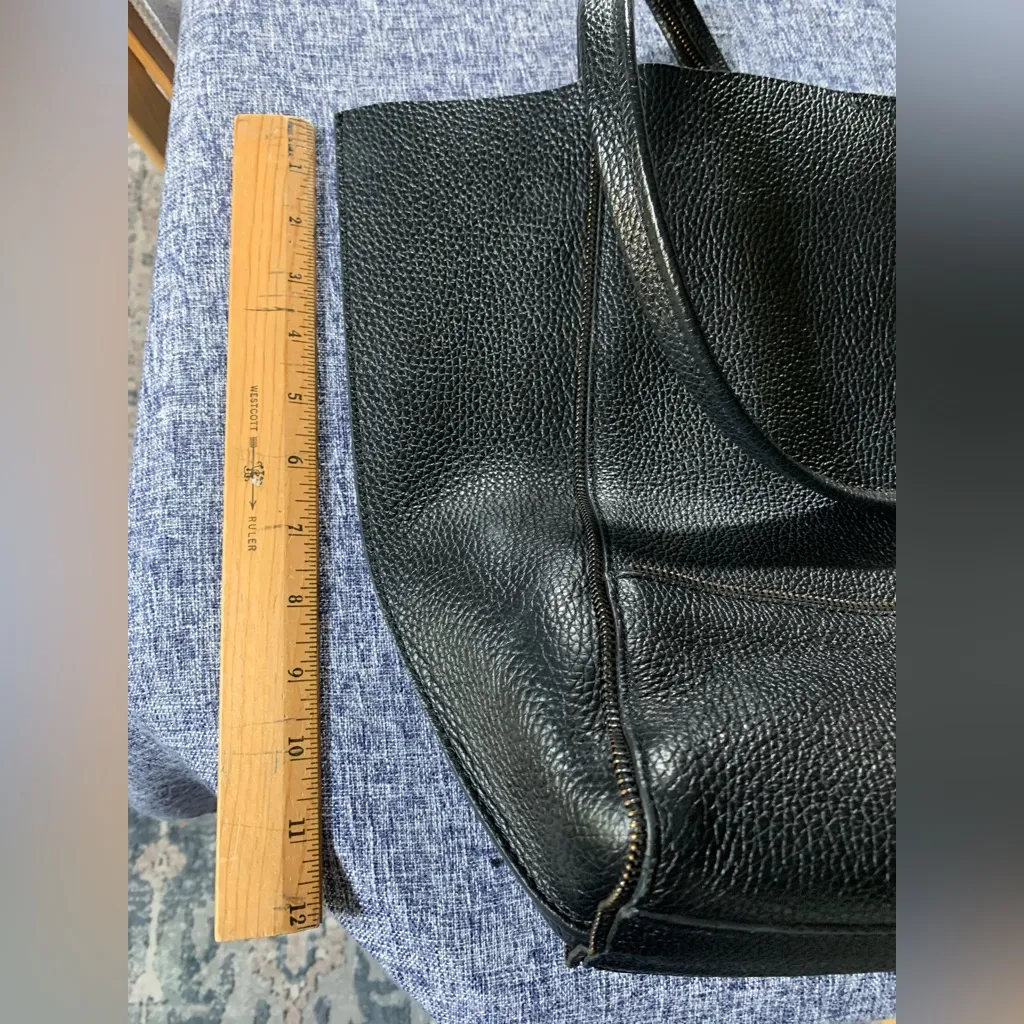 100% Pebbled Leather Botkier Large Tote Handbag with Zipper Accents Snap Pocket - Image 13