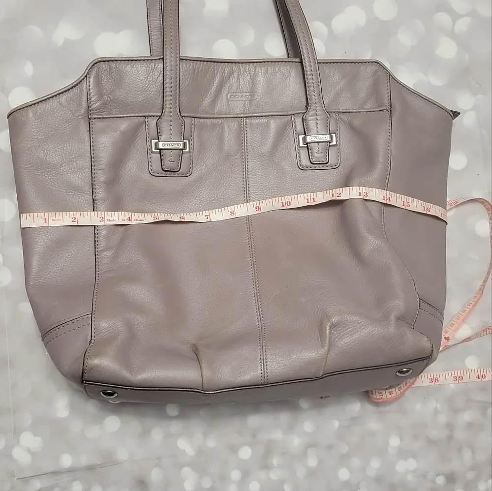 Coach Pebble Gray/Lavender Leather Tote / Hand Bag / Purse - Image 13
