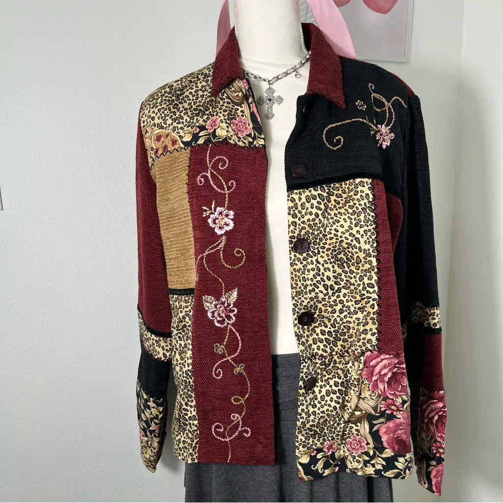 Vtg 90s Grandma Cottage Cheetah Floral Patchwork Button Collared Sweater‎ Medium - Image 2