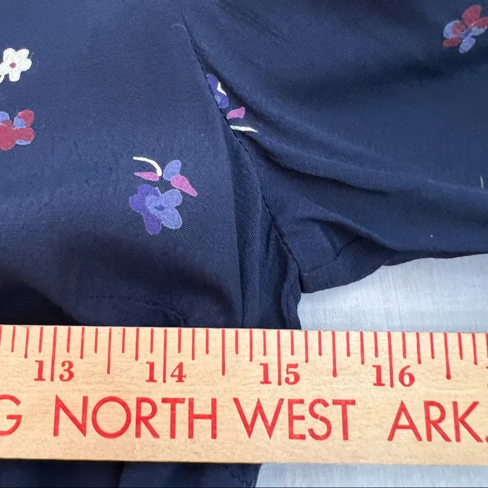 NWT Rails Simone Side Tie Wrap Top Ruffle End Navy Blue Kyoto Floral Womens XS - Image 10