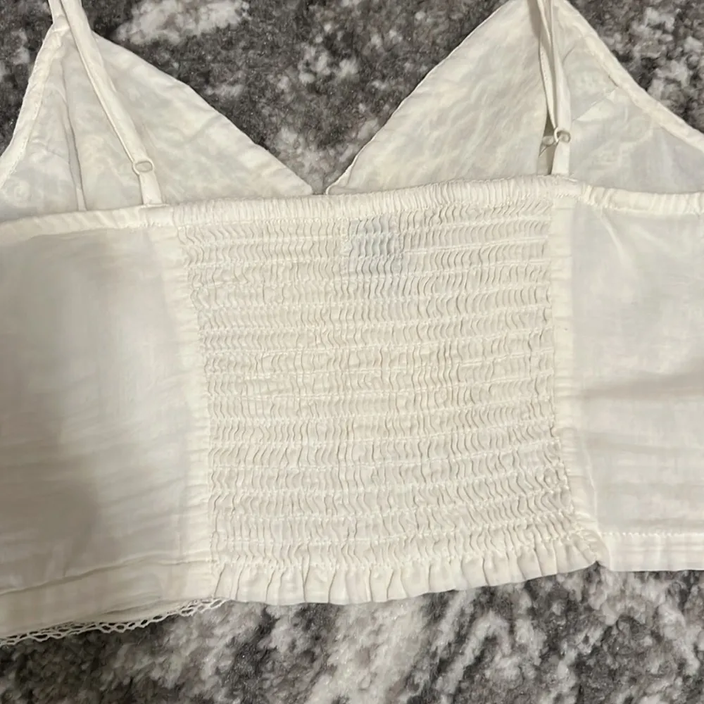 American Eagle Outfitters Crop Top - Image 5