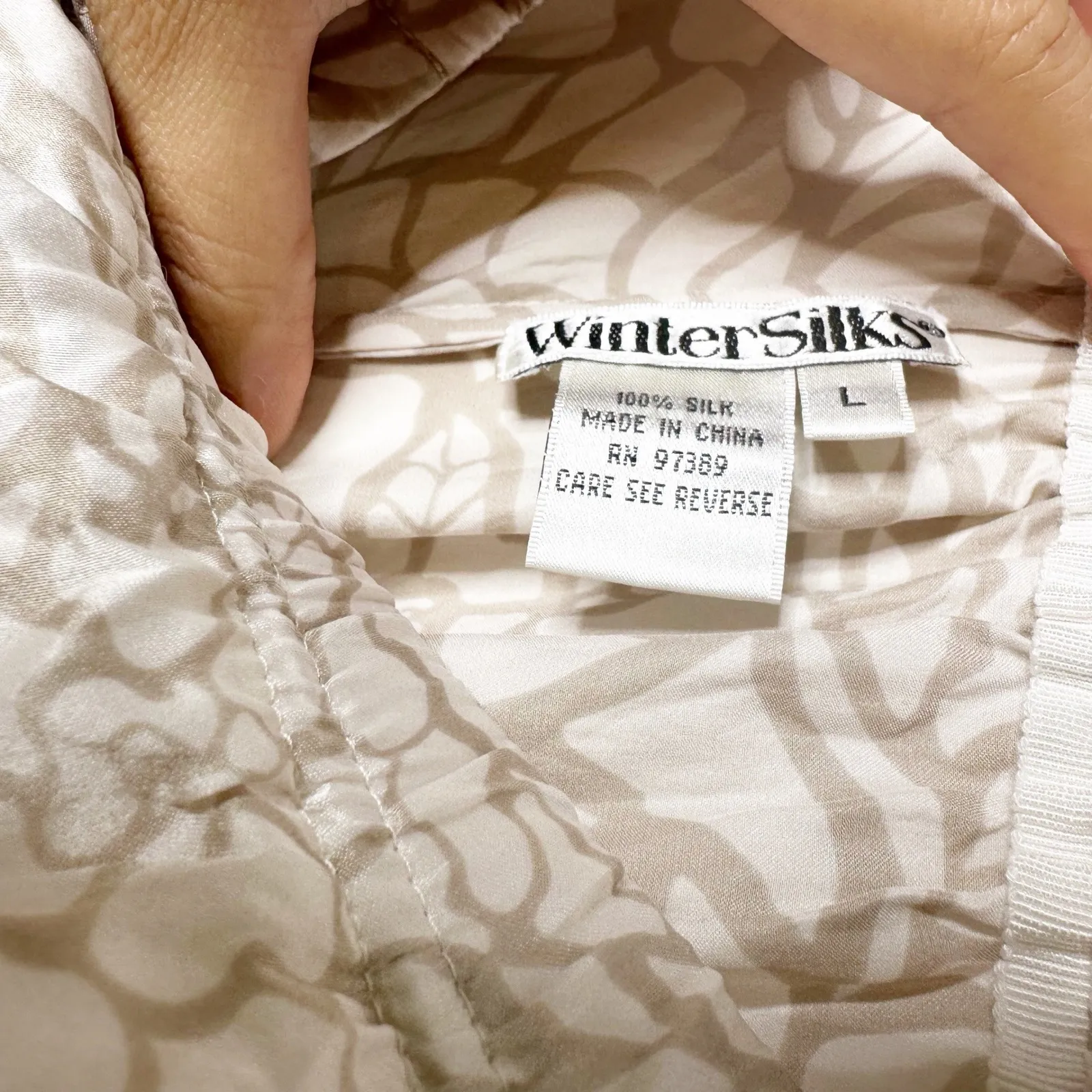 Wintersilks Silk Floral Print Lounge Shorts Women's Size L Elastic Waist Sleep Tan Size L - Image 4