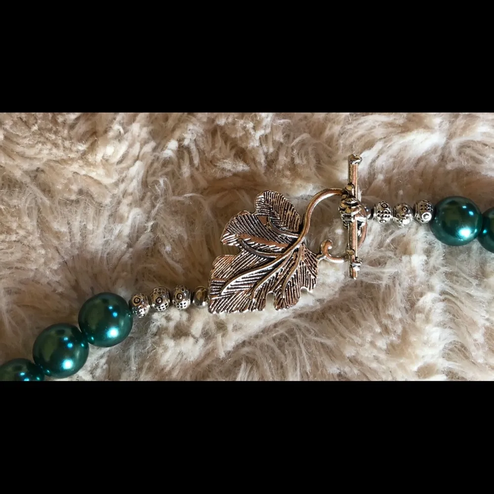 New Dark Green Faux Pearl Rhinestone Necklace - Image 7