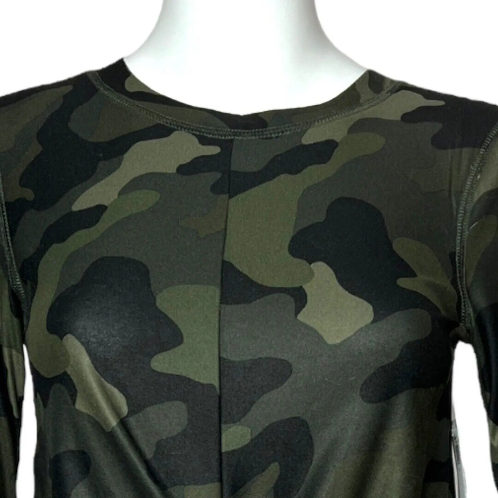 Old Navy Active Shirt Womens XS Green Camouflage Cropped Breathe On Workout‎ Gym - Image 4