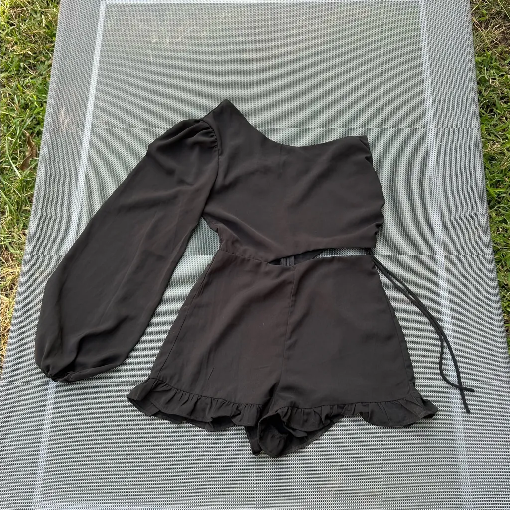 Dream Plans‎ Black One-Shoulder Cutout Romper size xs - Image 5