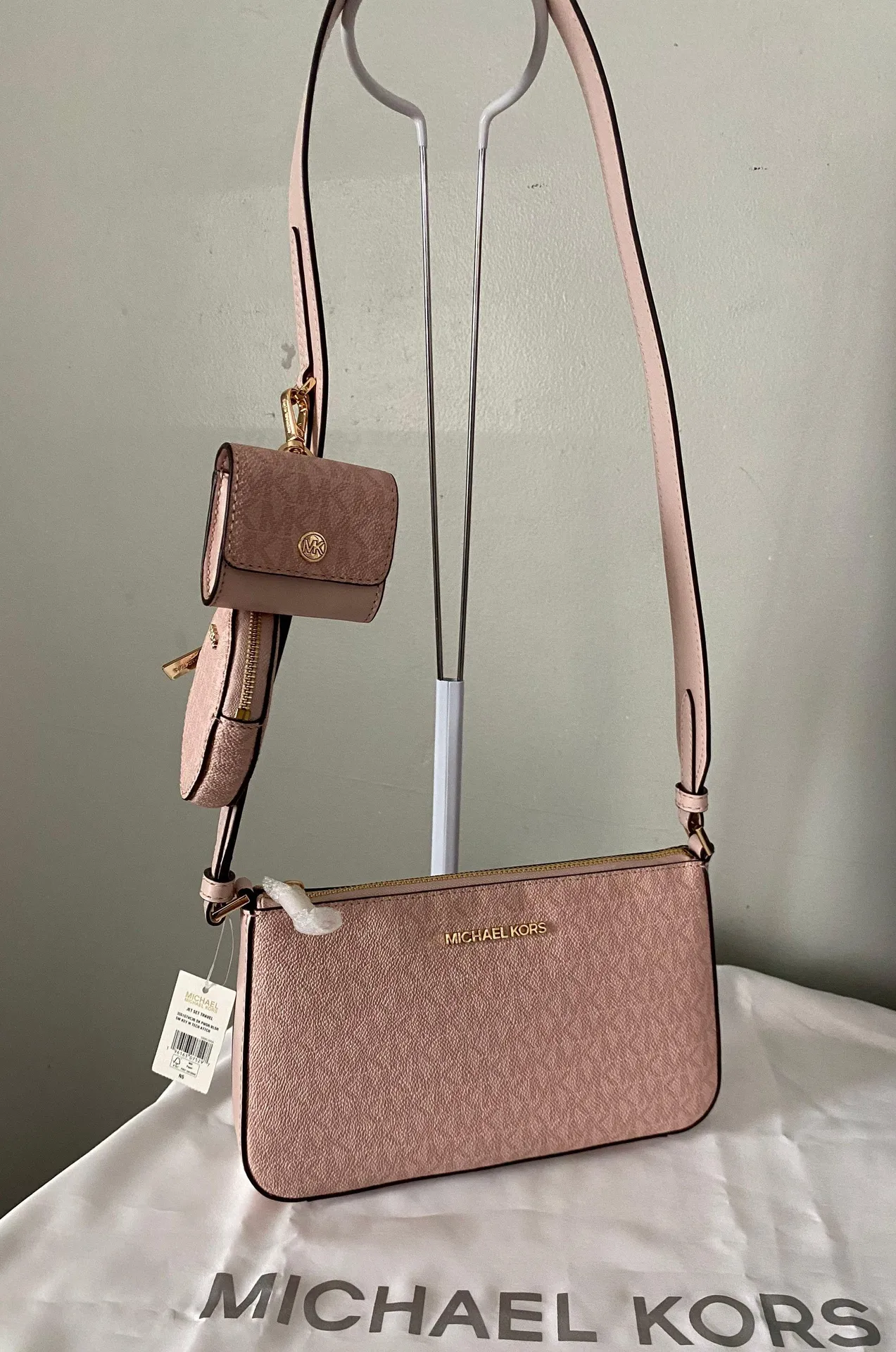 Crosssbody With Removable Accesories - Image 2