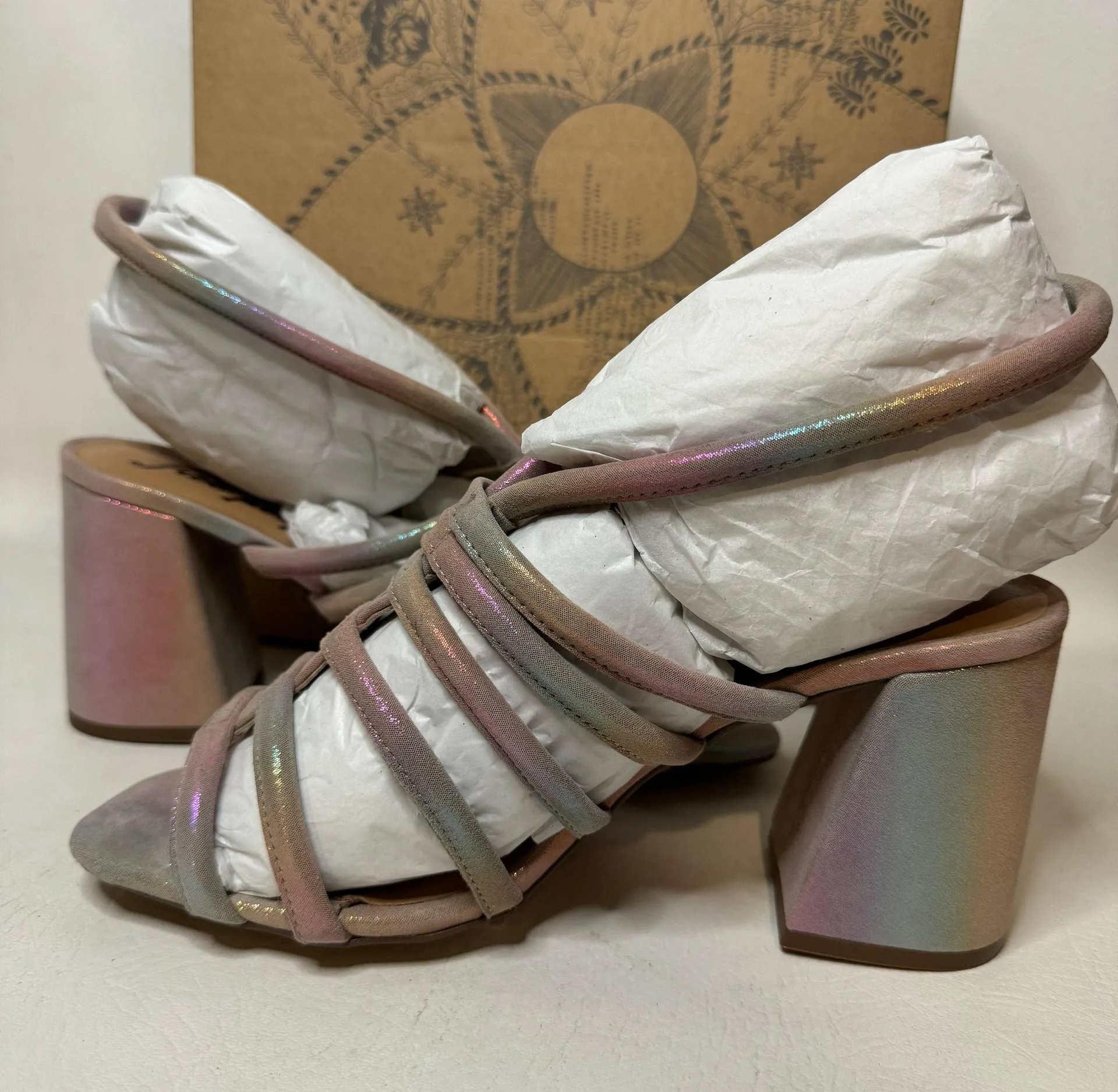 Free People  - Image 7