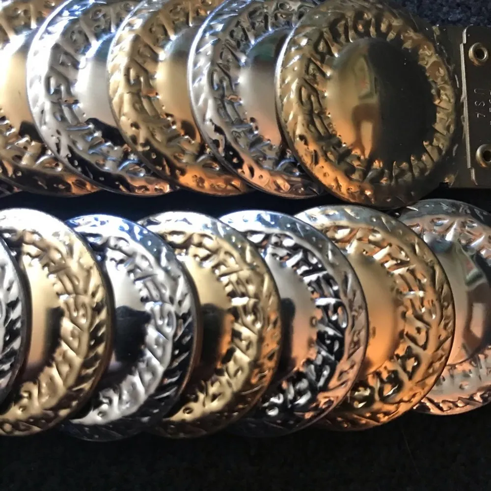 1970s Gold & Silver Tone Coin Disc Stretch Belt - Image 2