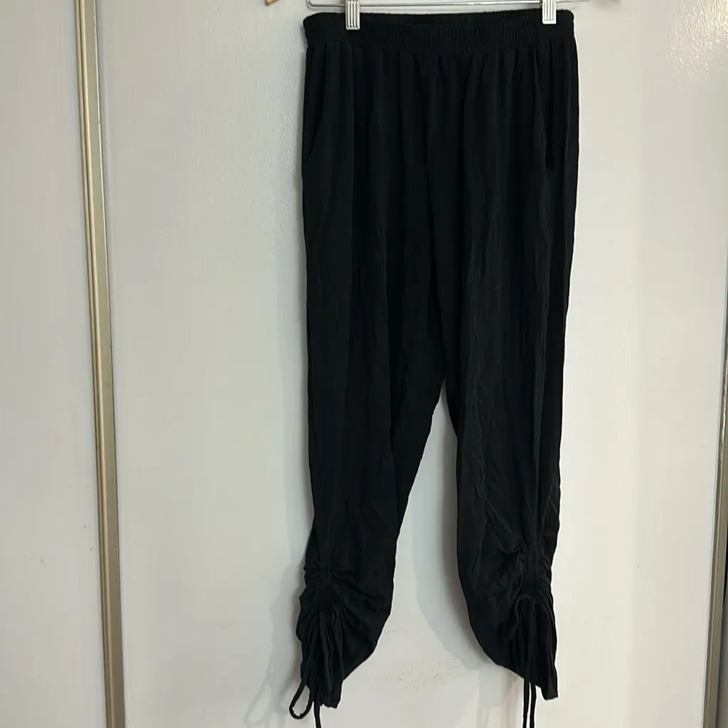 MOVING SALE Bobi black ruched ankle pants - Image 2
