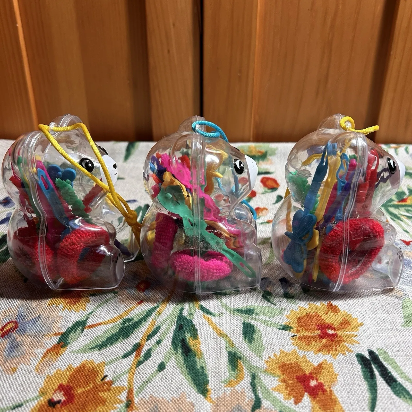 NEW VTG 80s Christmas Ornaments Gummy Bear Girls Plastic Hair Clips Barrettes - Image 4