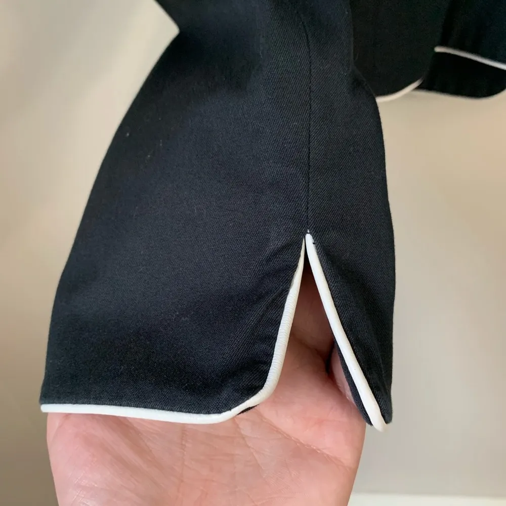 INC Cropped Petite Blazer - Image 3