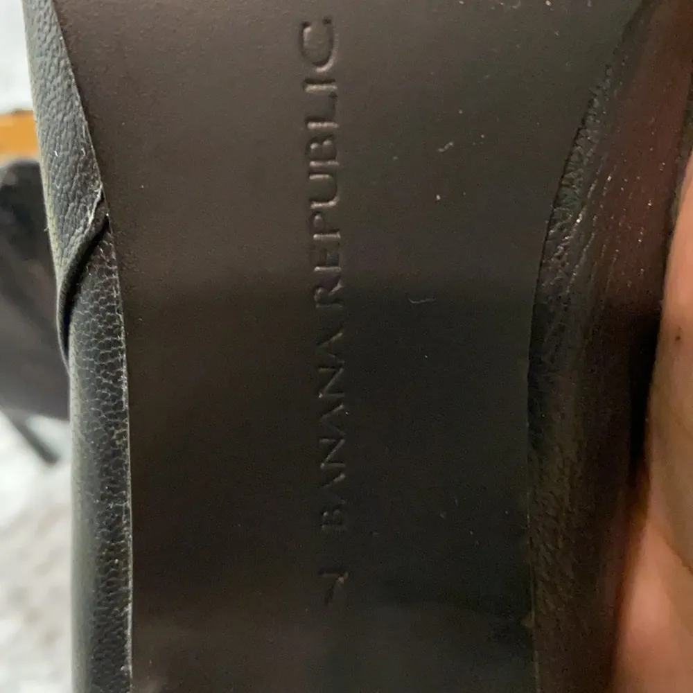 Banana Republic Black Leather Stiletto Booties Size 7 GUC #3158 - Image 6