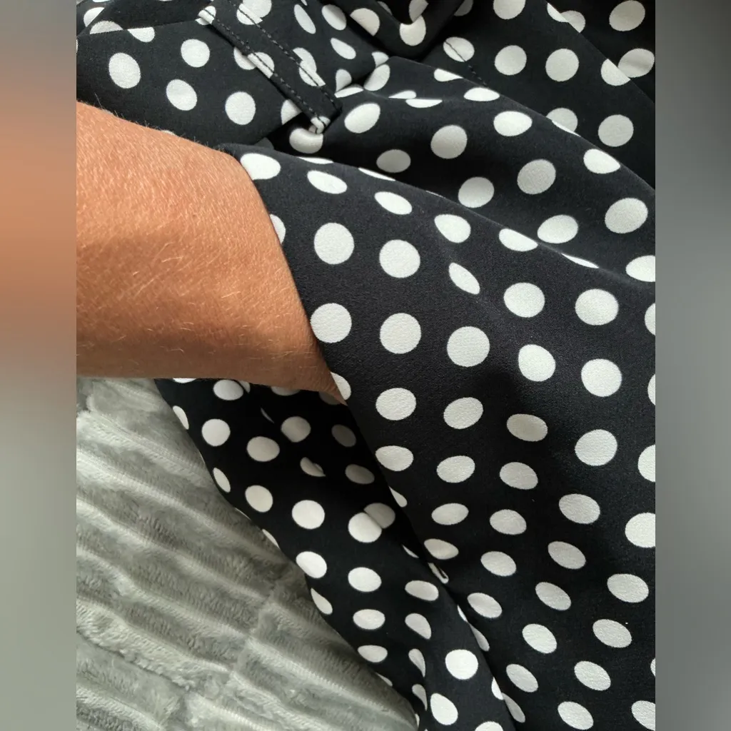 EXPRESS So CUTE  shorts🤍🖤🤍🖤🤍❤️ - Image 5