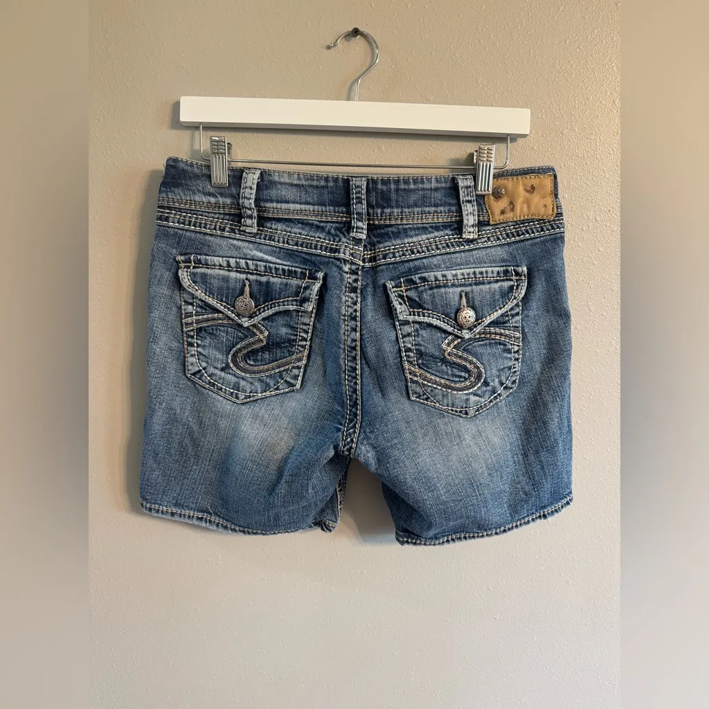 Silver Suki Surplus Short - Image 2