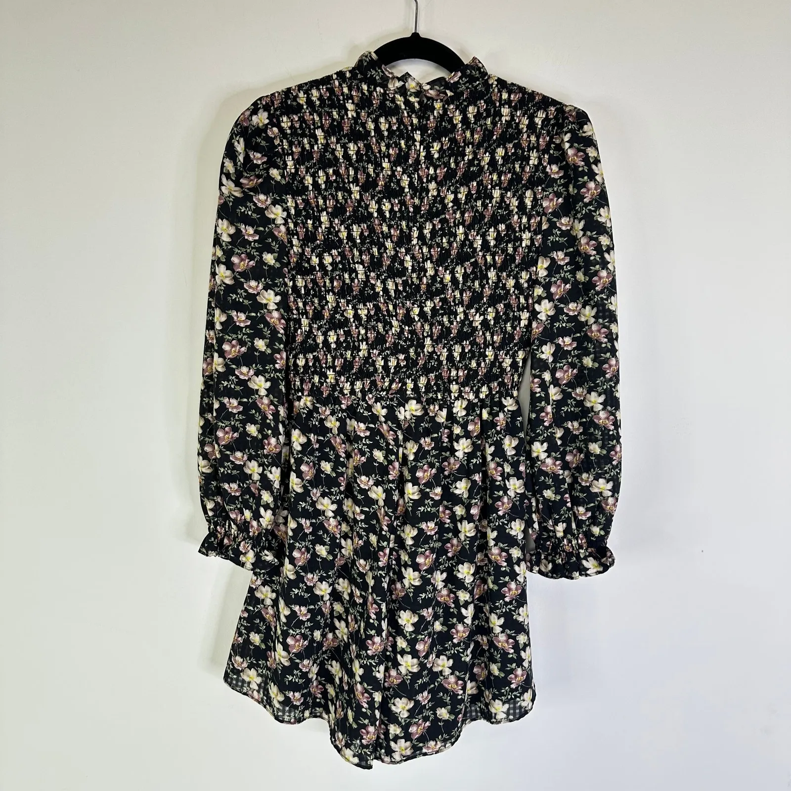 Elliatt  Julia Floral Romper Size XS - Image 5