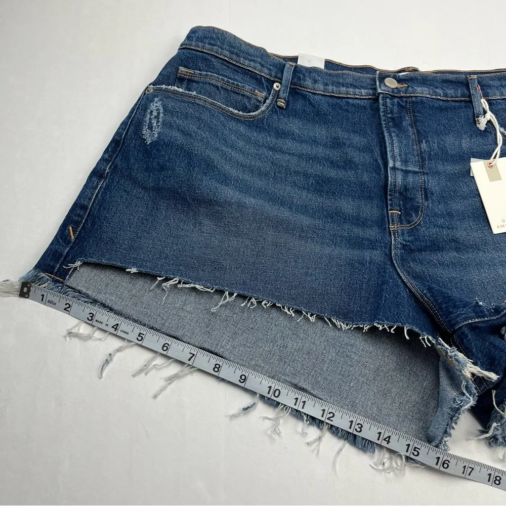 Good American Good '90s Denim Jean Cutoff Shorts Womens SZ 16 Summer Coastal NEW - Image 9