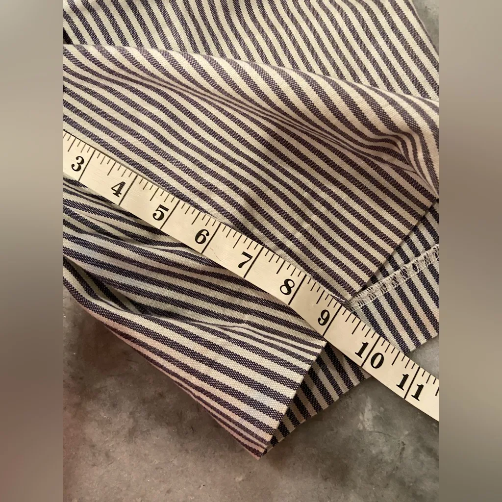 Banana Republic Size 8 Navy Blue White Stripe Cotton Stretch Zip Up Chino Shorts - Image 9