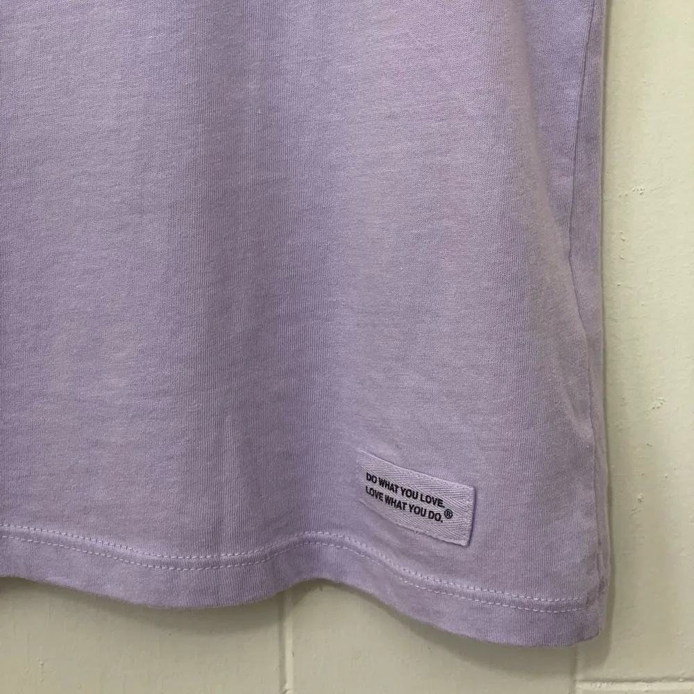 Life Is Good NEW Purple Crusher Tee Rainbow Heart Flag ~ NWT Women’s Size M - Image 6