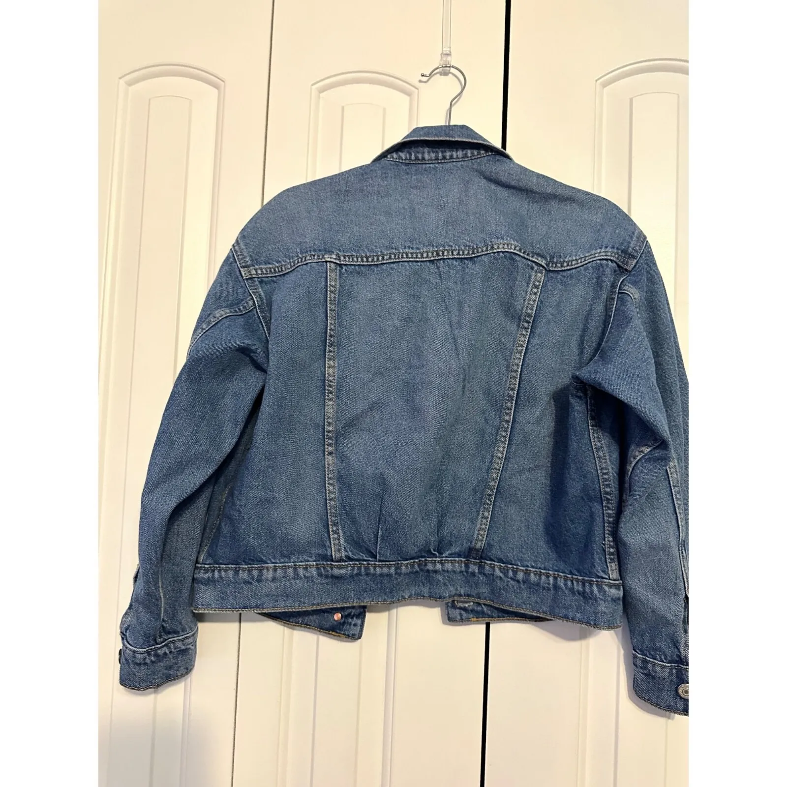 Old Navy Denim Jacket‎ Medium Wash Classic Trucker Jean Jacket XS - Image 4