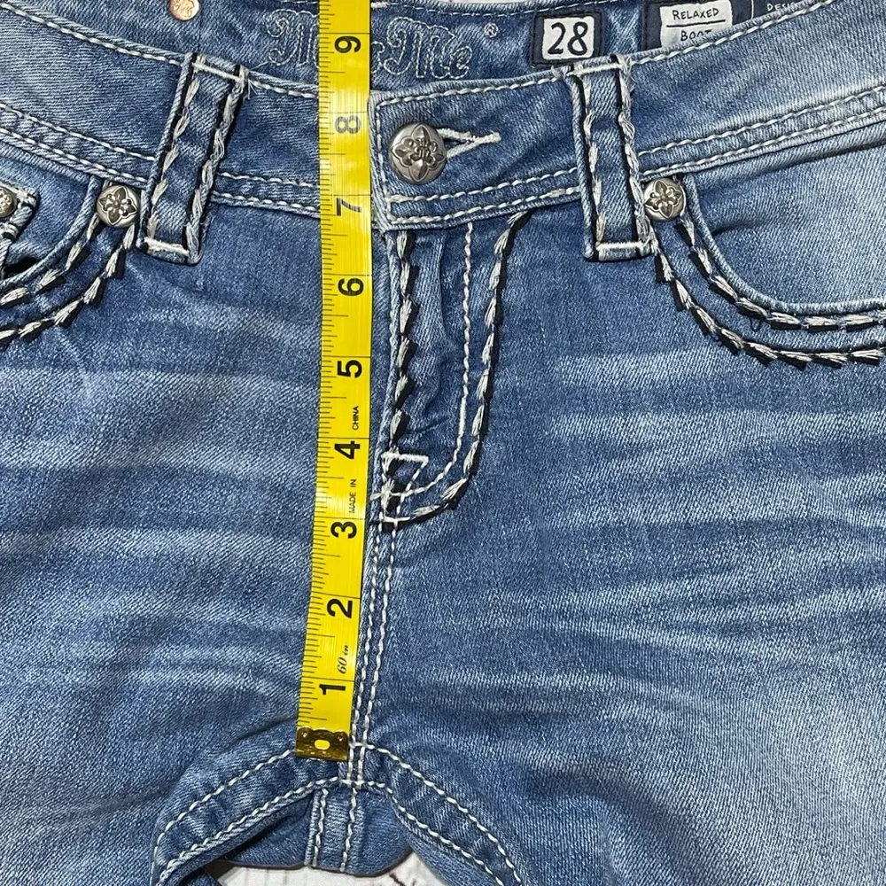 Miss Me Loose Saddle Stitching Bootcut Jeans - Image 10