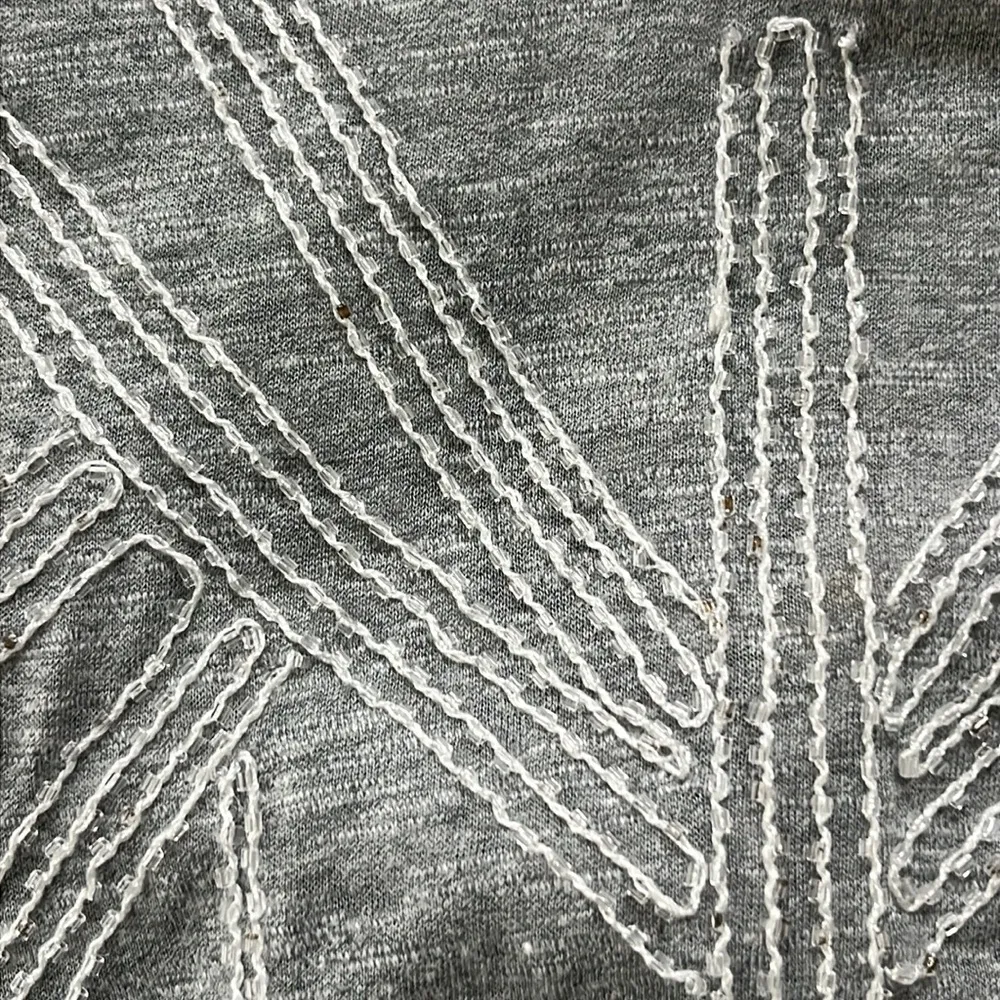 Vintage Miss Me Lace Tee Top Gray Beaded V-Neck - Image 5