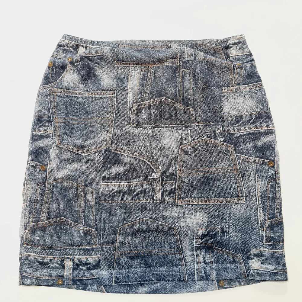 Superdown Dayna Skirt in Blue Denim - Image 3