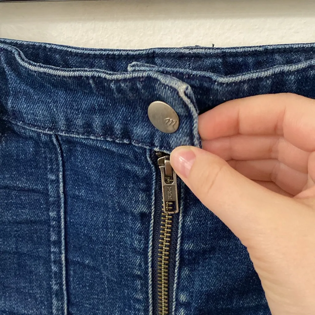 Madewell Denim Utility Zip Skirt size 26 - Image 6