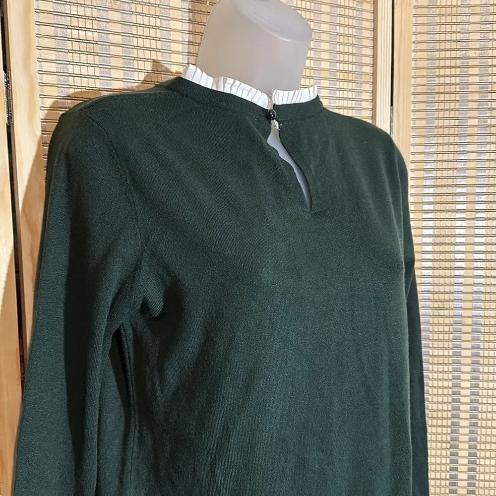Vila Milano Dark Forest Green Sweater With White Faux Shirt Collar Cuffs Medium - Image 2