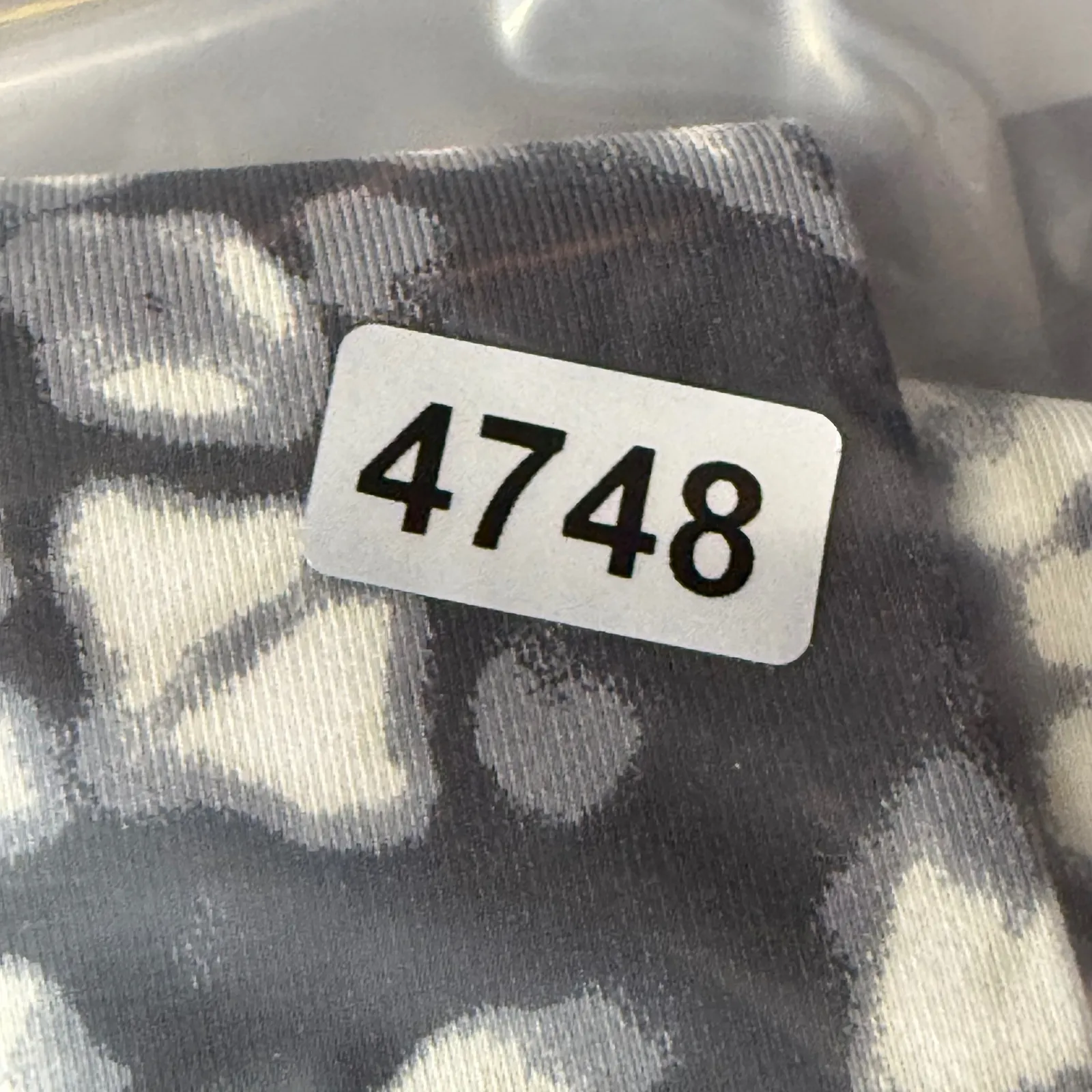 PINK Victoria's Secret Ultimate Sports Bra‎ XS Black Gray White Tie Dye - Image 8