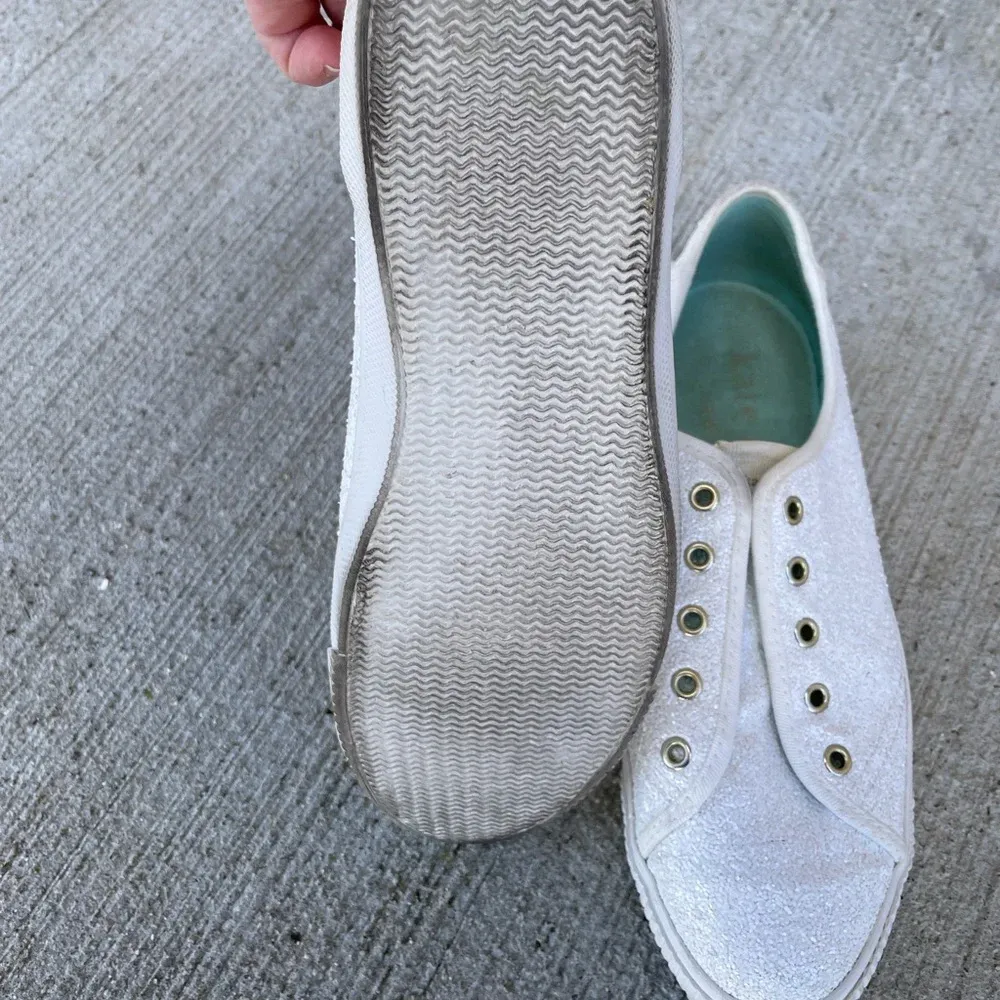 kate spade New York Women's Trista Glitter Low Top Sneakers Size 7.5 Bridal - Image 4