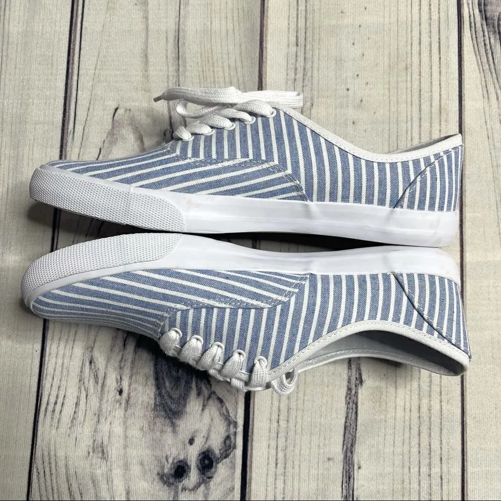 Women’s Chambray Style Striped Lace Up Shoes Women Size 11 Coastal Grandma Beach Blue - Image 6