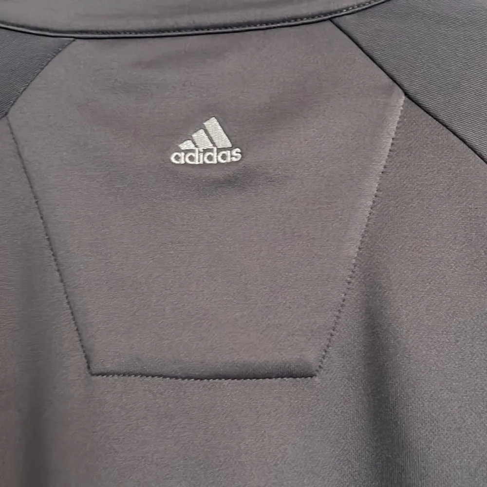 Adidas women’s Desert Hills zip front golf jacket - Image 6
