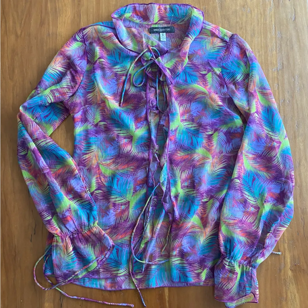 Urban Outfitters size med purple feather quirky abstract open front cardi - Image 3