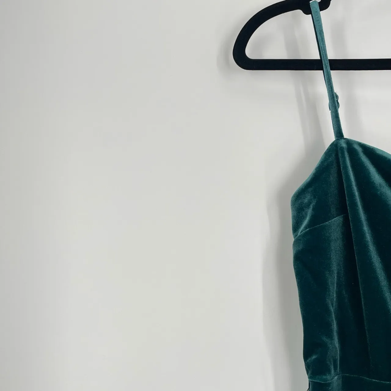 Express Women's Teal Green Velvet Front Slit Spaghetti Strap Sheath Dress Size S - Image 10