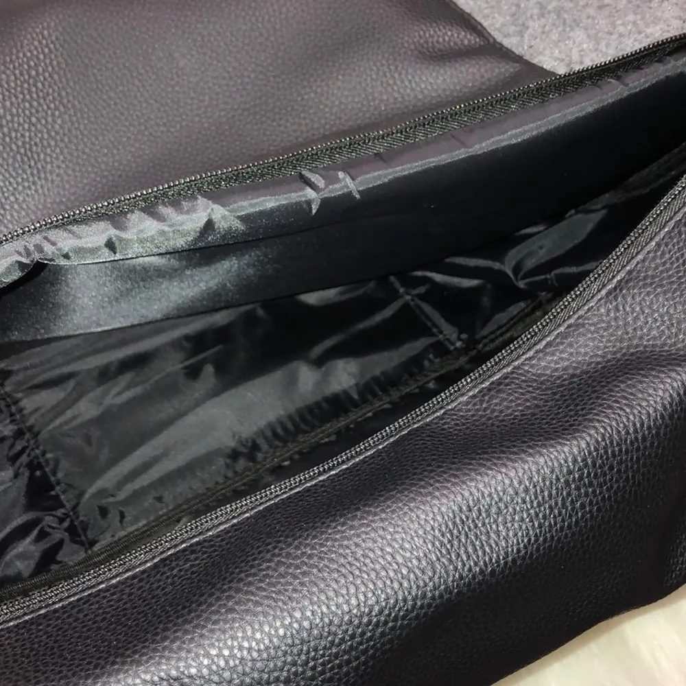 DSW new grey travel weekender bag w/shoe section - Image 10