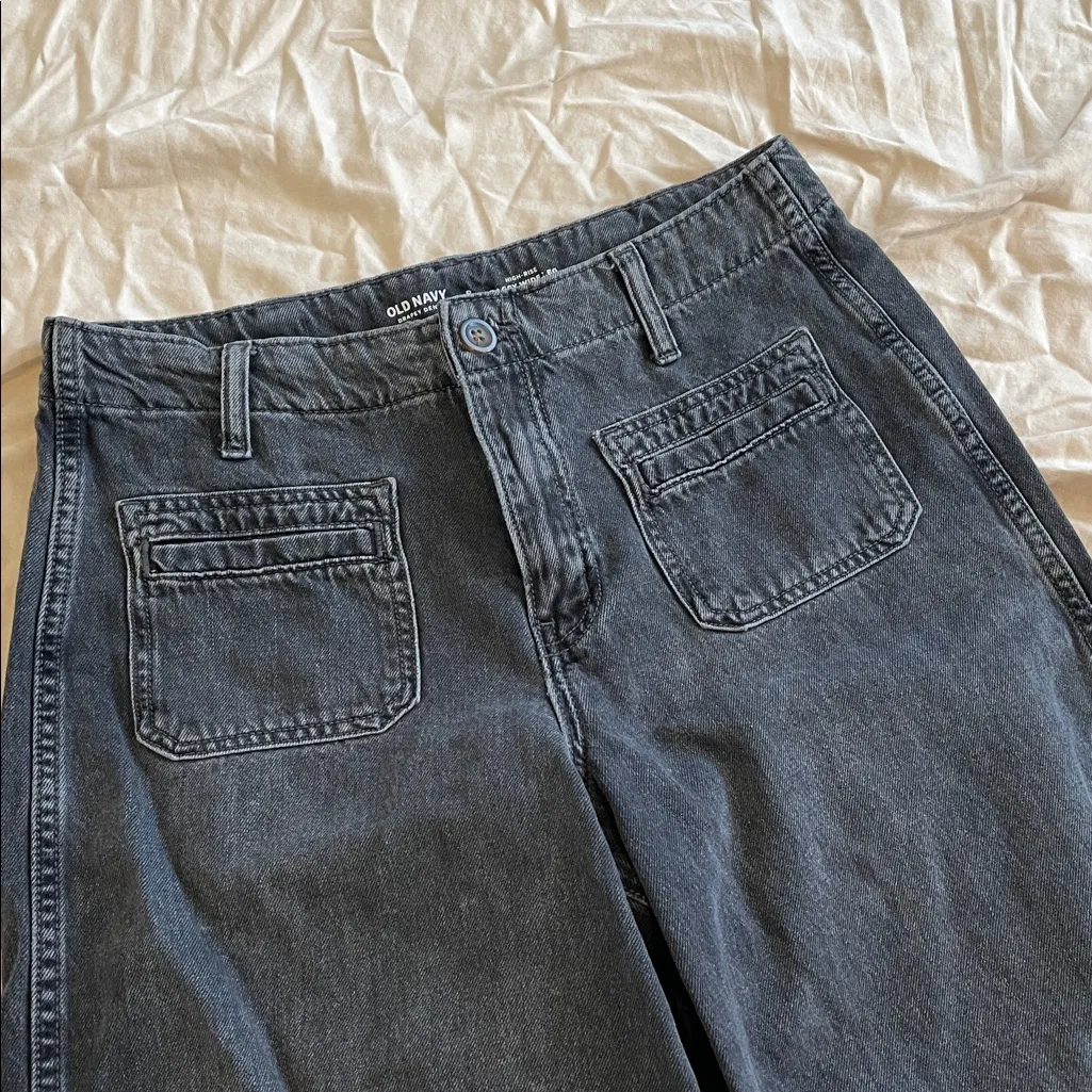Old Navy Baggy Jeans - Image 2