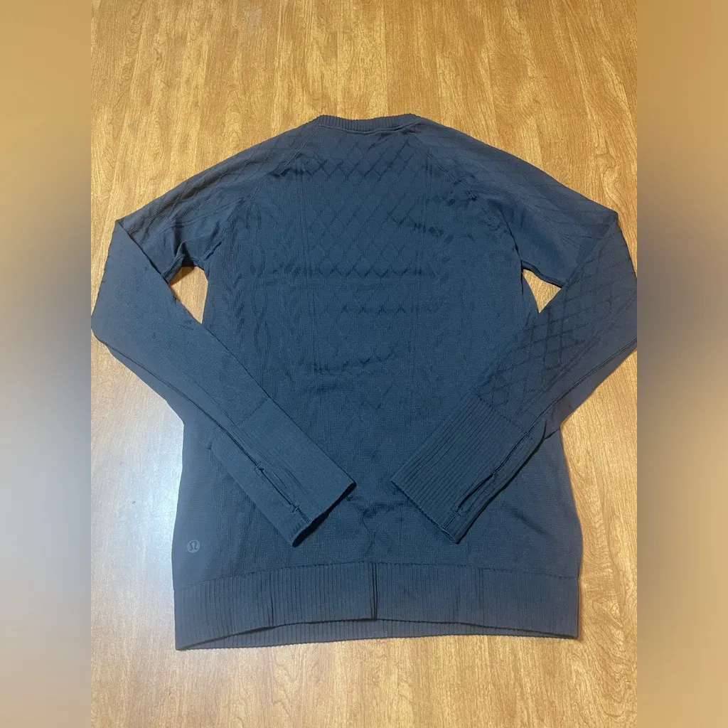 Lululemon Top Bundle Size 4 - Image 4