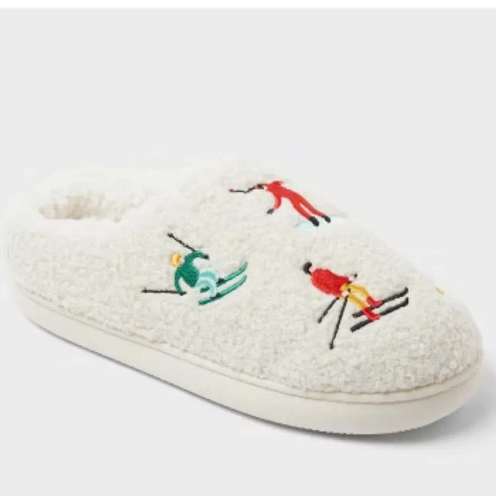 Women's Fuzzy Slippers White Embroidered Skiers Snowboarders Size S - Image 3