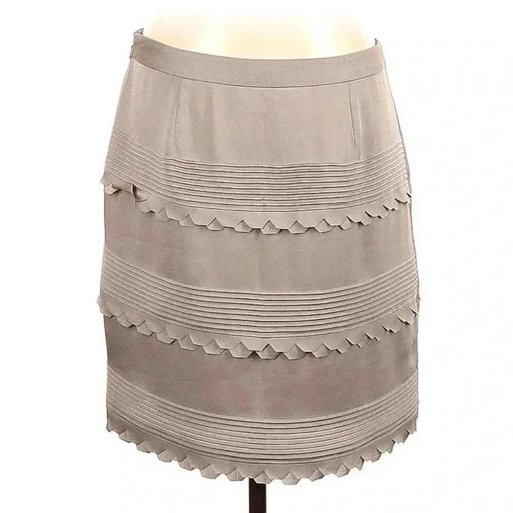 Banana Republic | Tan Tiered Scalloped Ruffle Pencil Skirt Size 6 Small S - Image 3