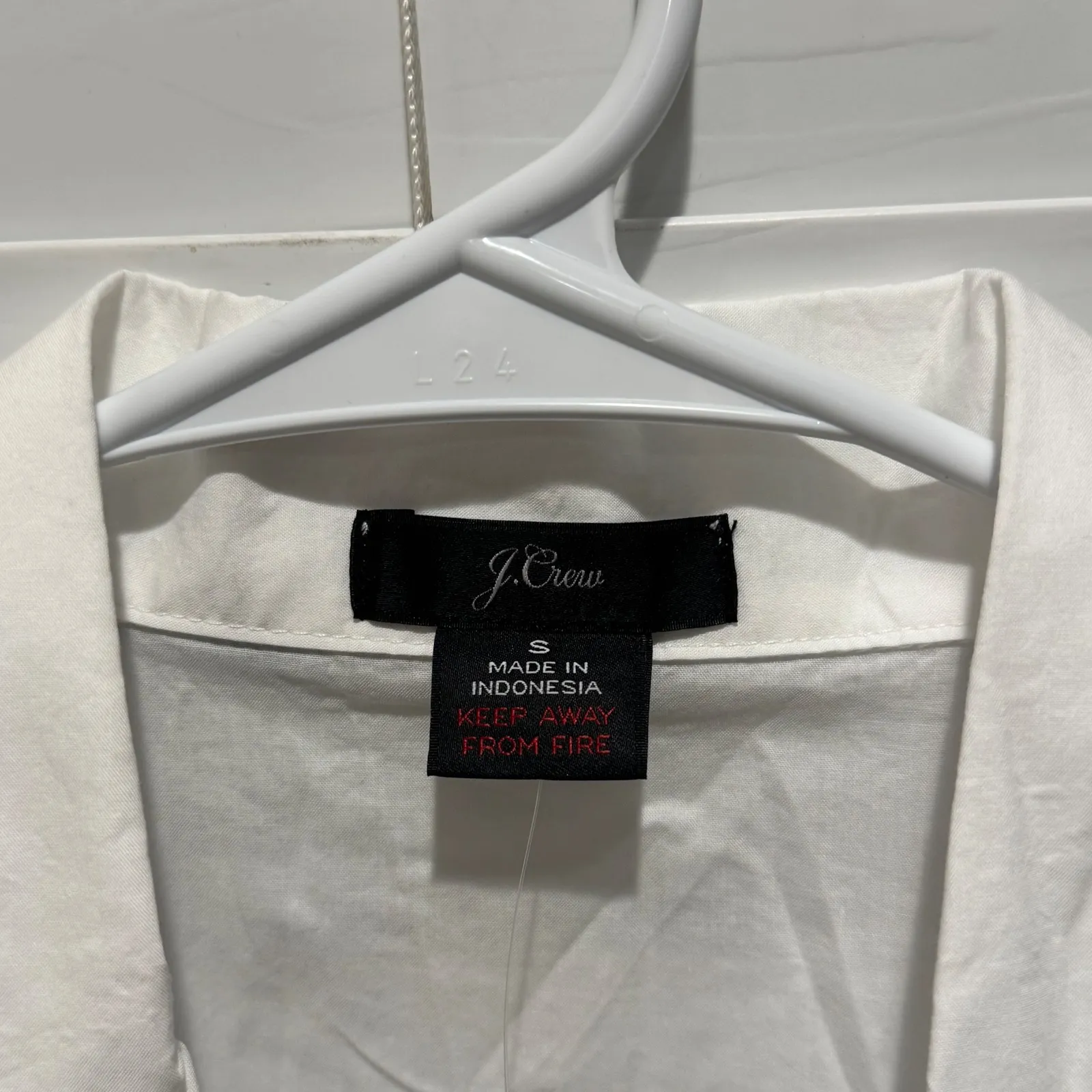 NEW J.Crew Cotton Pajama Top White Button Down Long Sleeve Monogram MBQ Size S - Image 3