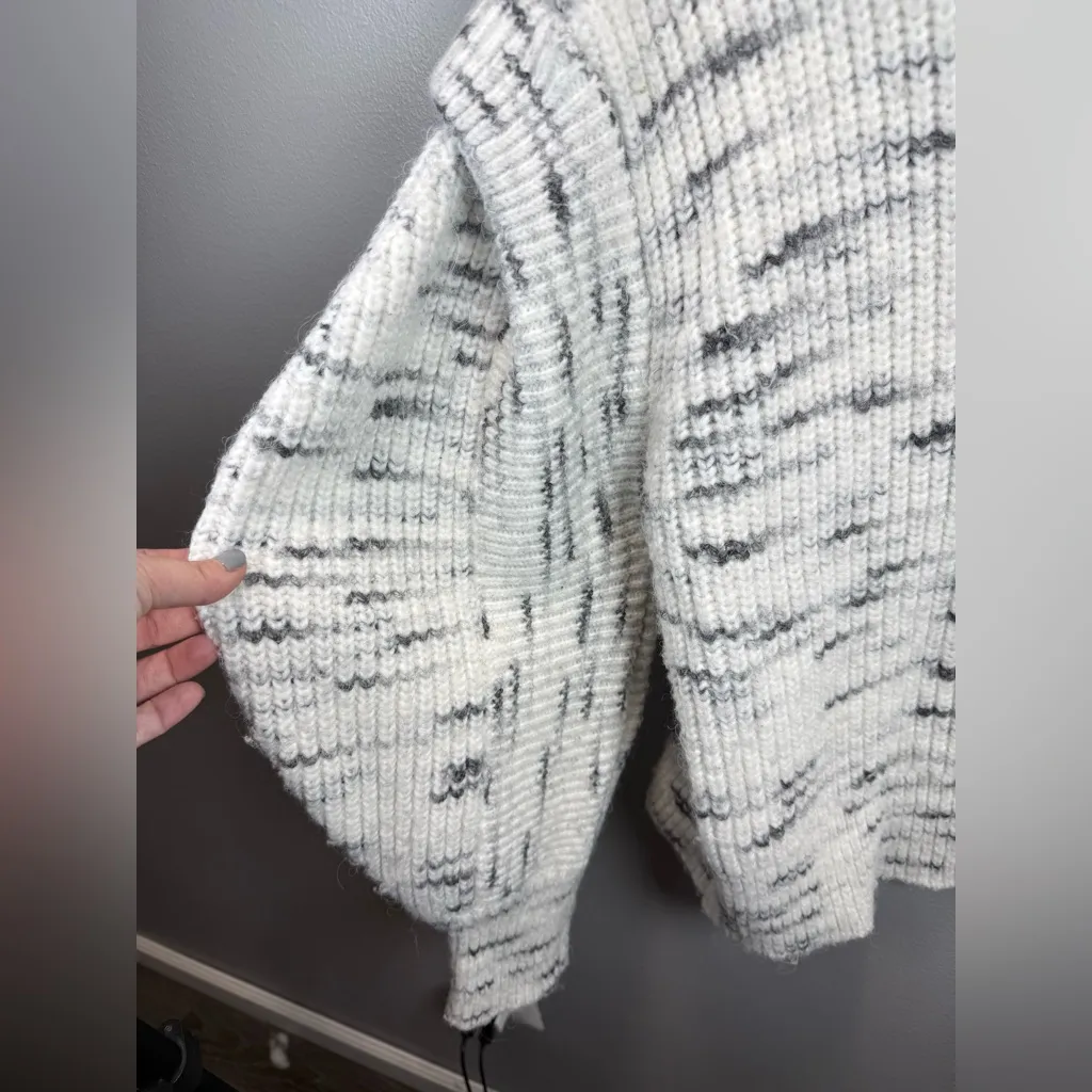 Varley Revolve Belgrave Knit Mockneck Sweater Egret & Charcoal Size Large - Image 8