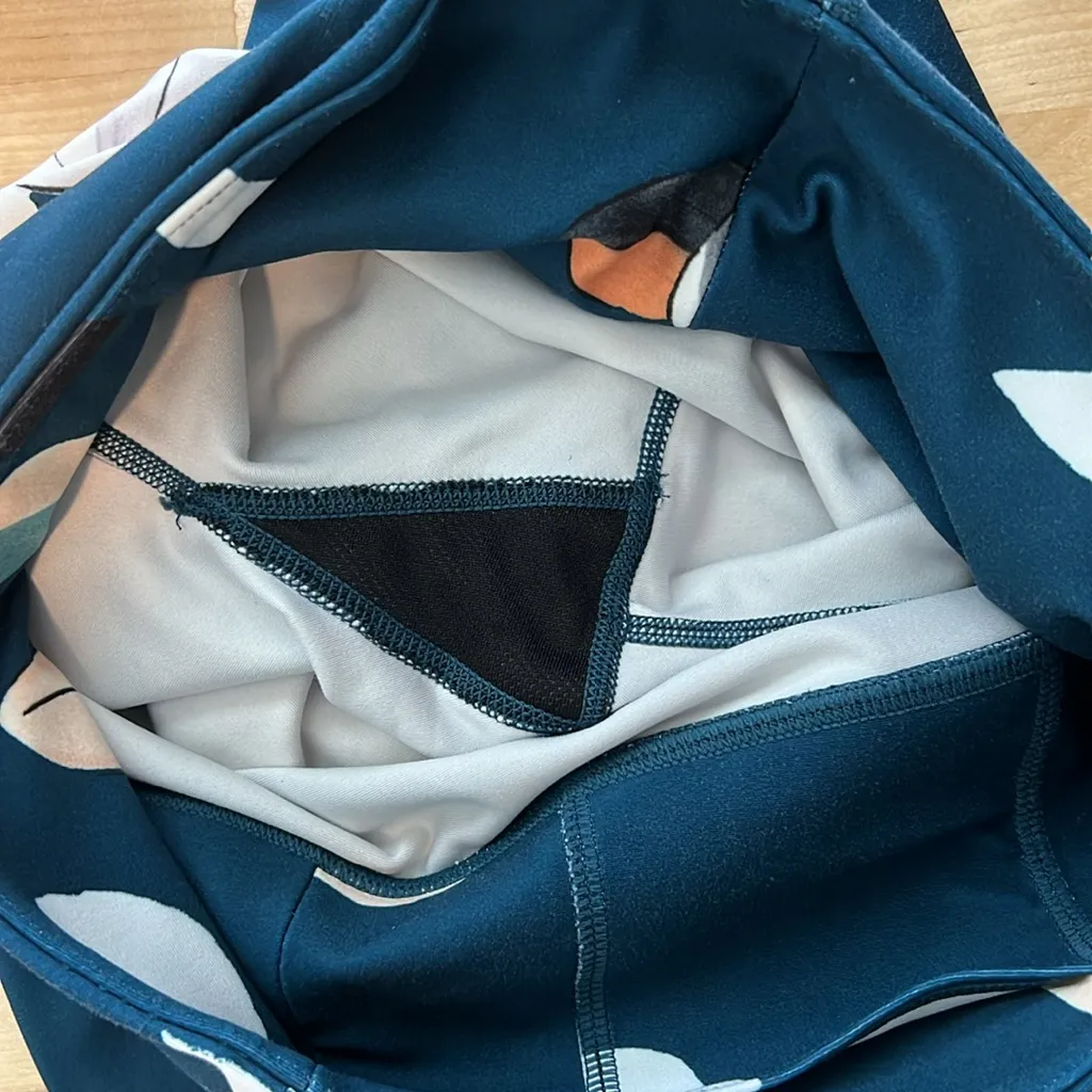 Athleta Printed Tight Mid-Rise Abstract Floral Print Activewear Crop Legging, XS - Image 8