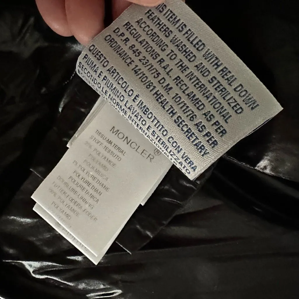 Moncler Women’s 1 Purple Vosges Puffer Jacket Authentic - Image 6