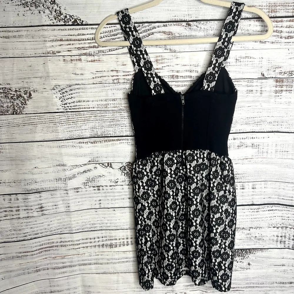 Topshop Black Floral Lace Sleeveless Mini Dress 2 - Image 4
