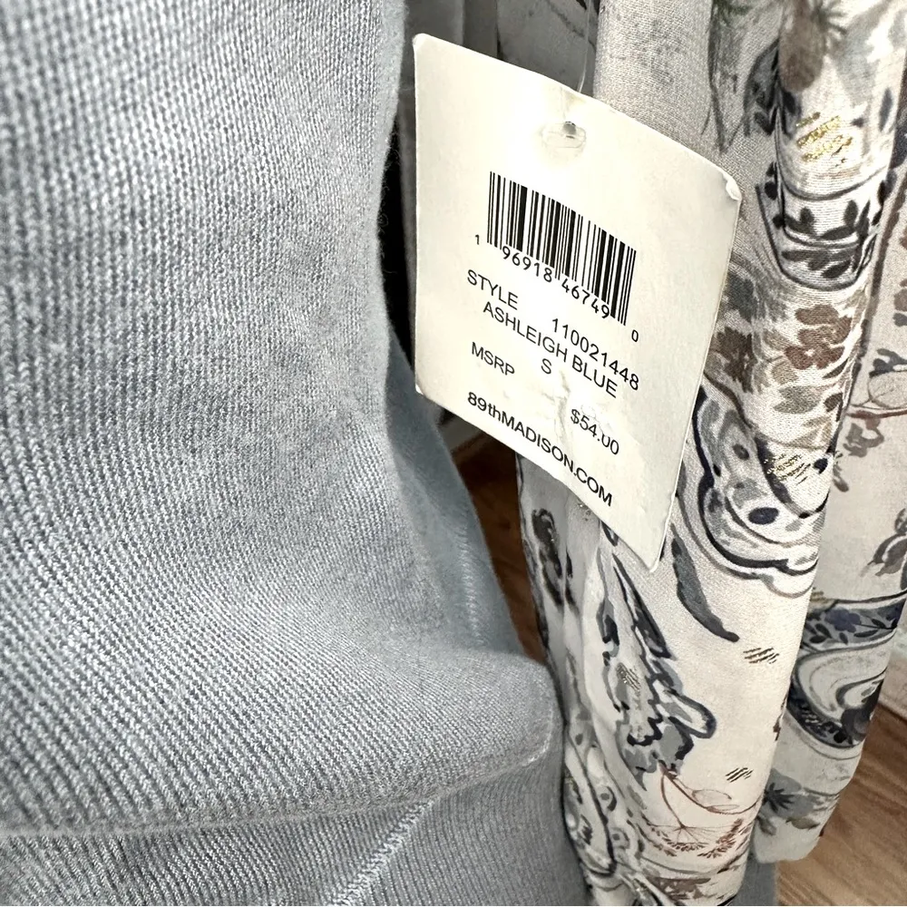 89th + Madison Ashleigh Faux Wrap Sweater Paisley Chiffon Sleeve Size Small NWT Gray - Image 9