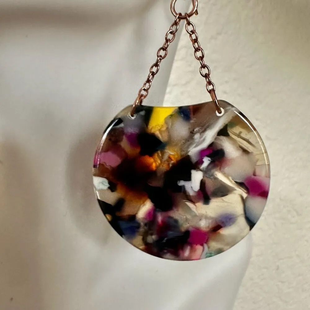 Colorful resin drop earrings - Image 2